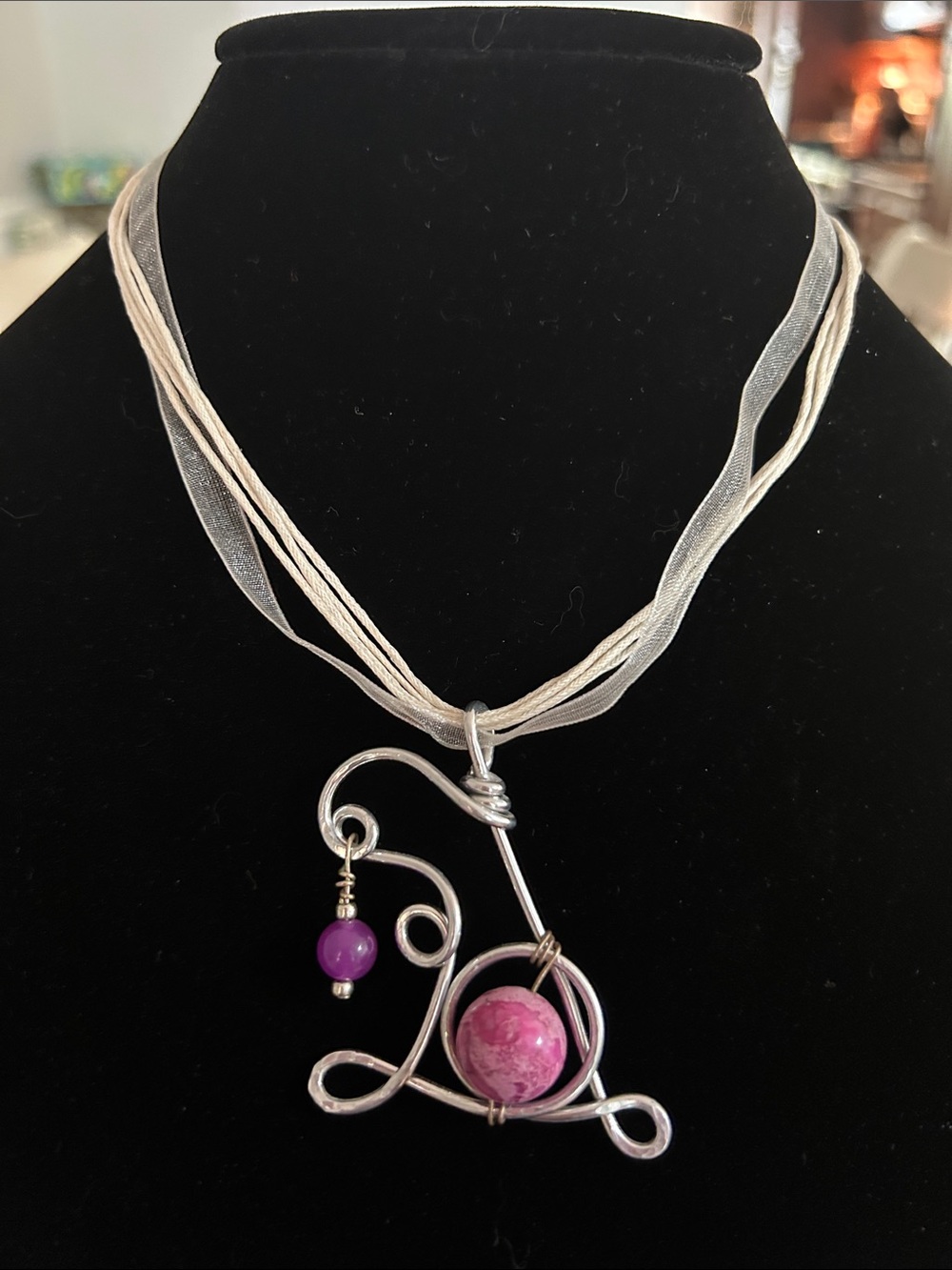 Pink Stone Wire-Frame Pendant Necklace with Cream Ribbon